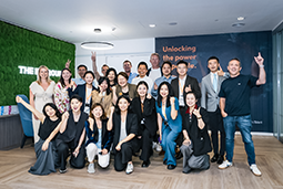 从中国到伦敦：JDPAY钱包官网国际的 “无边界” 平台，让优秀者与世界对话